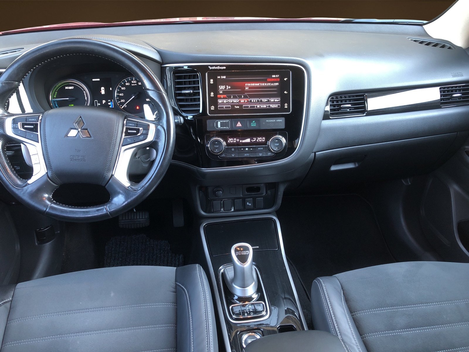 MITSUBISHI Outlander 2.0 PHEV Style, Hybride Rechargeable Essence/Électricité, Occasion / Utilisé, Automatique - 7