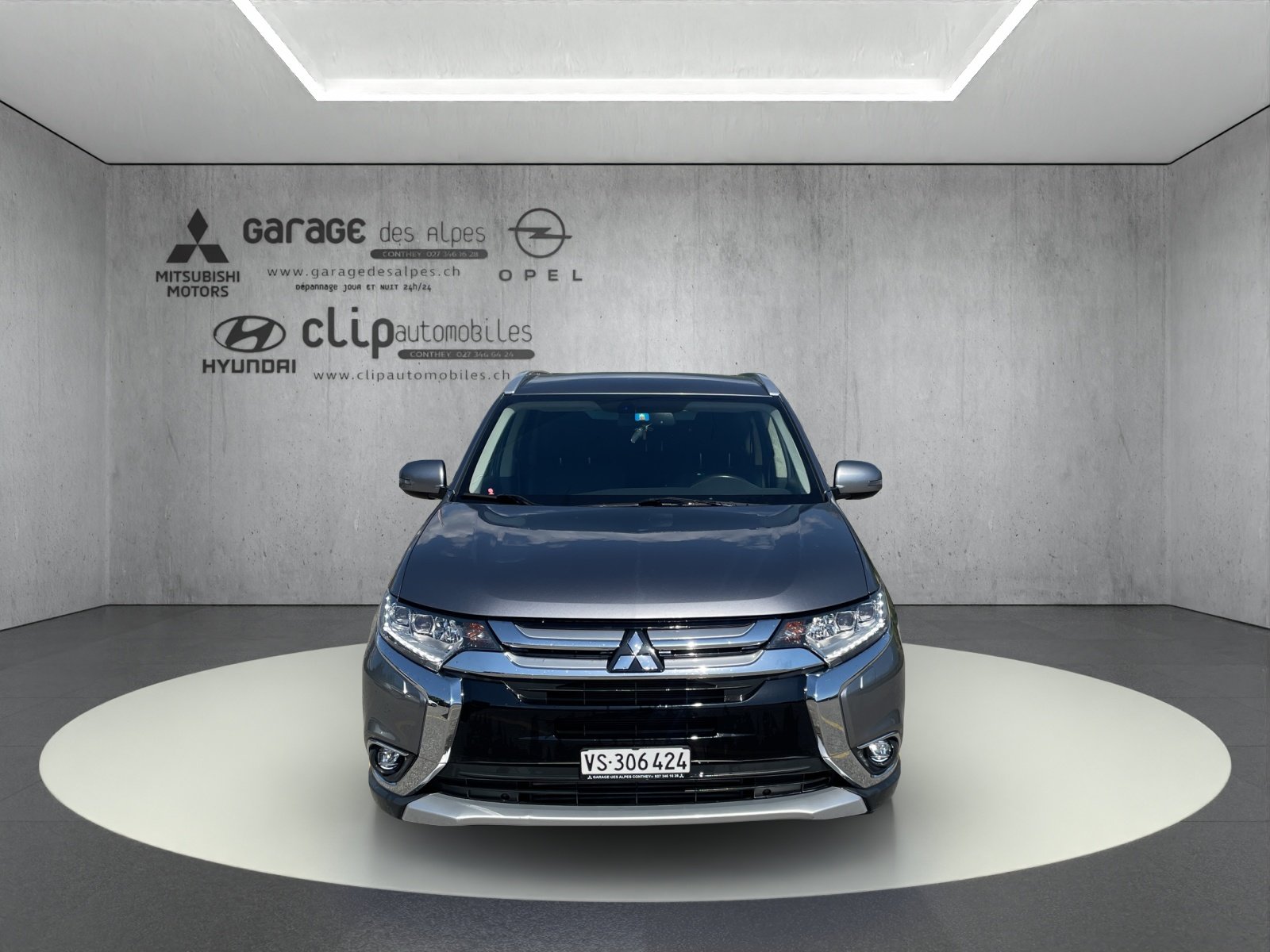 MITSUBISHI Outlander 2.2 DID Style, Diesel, Second hand / Used, Automatic - 2