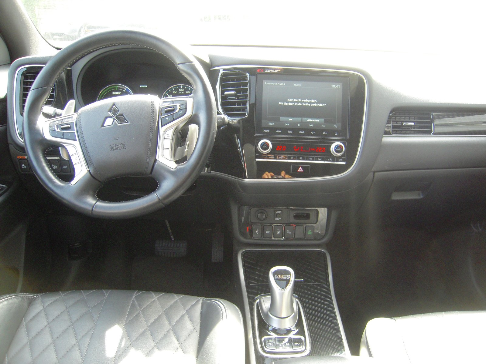 MITSUBISHI Outlander 2.4 PHEV Diamond S-Edition 4WD Automati, Plug-in-Hybrid Petrol/Electric, Second hand / Used, Automatic - 6