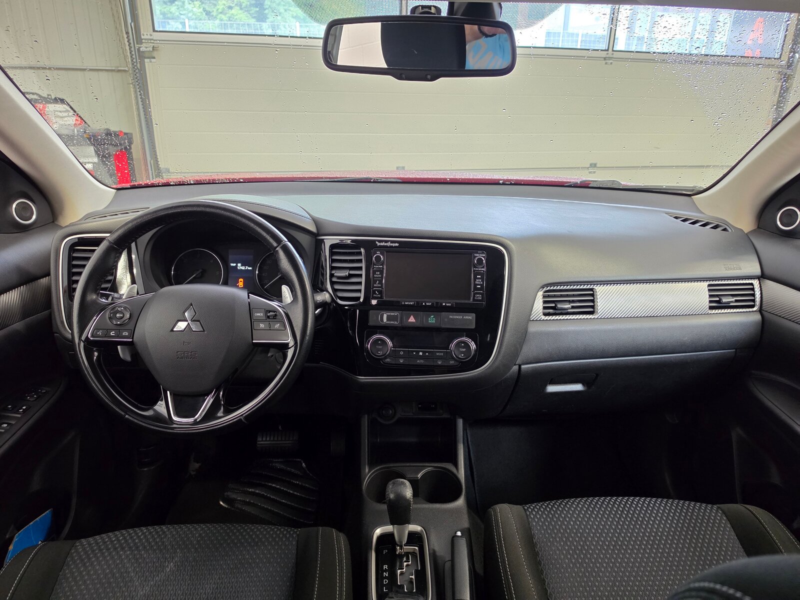 MITSUBISHI Outlander 2.2 DID Style 4WD Automatic 7 Sitzplät, Diesel, Second hand / Used, Automatic - 7