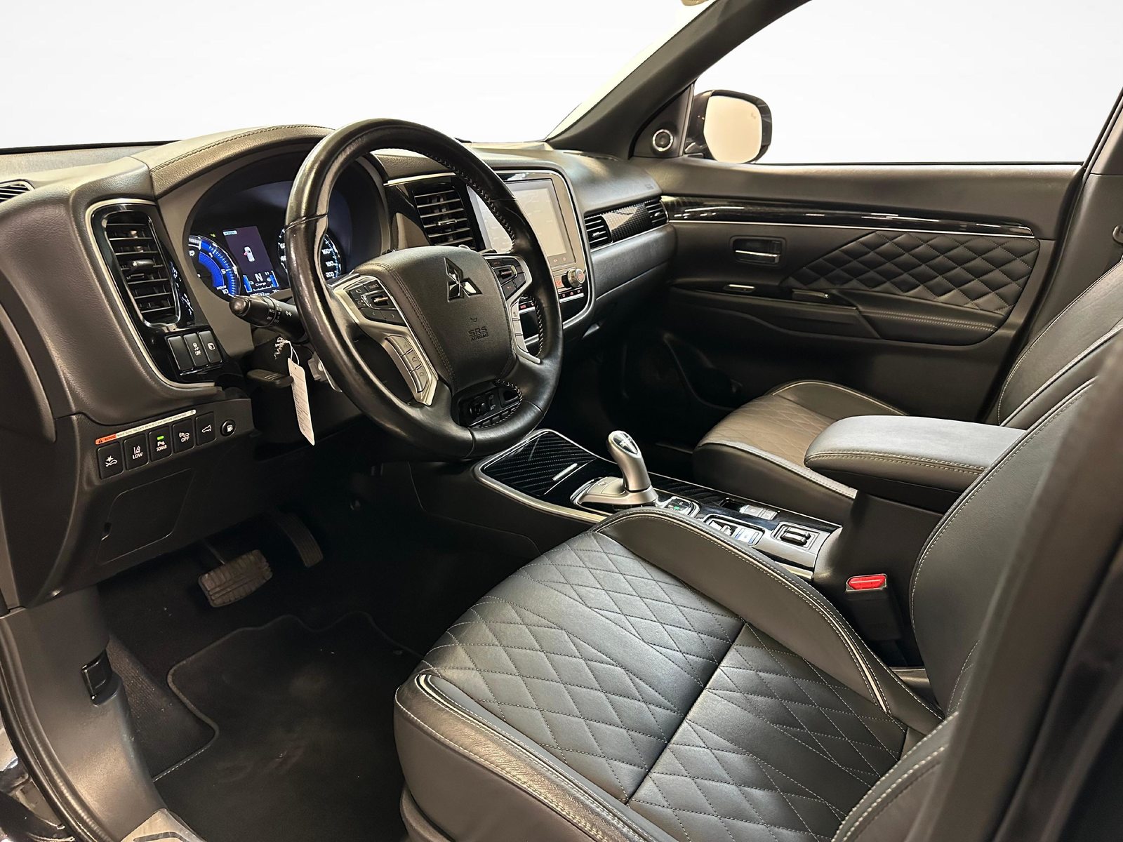 MITSUBISHI Outlander 2.4 PHEV Diamond+, Plug-in-Hybrid Benzina/Elettrica, Occasioni / Usate, Automatico - 4