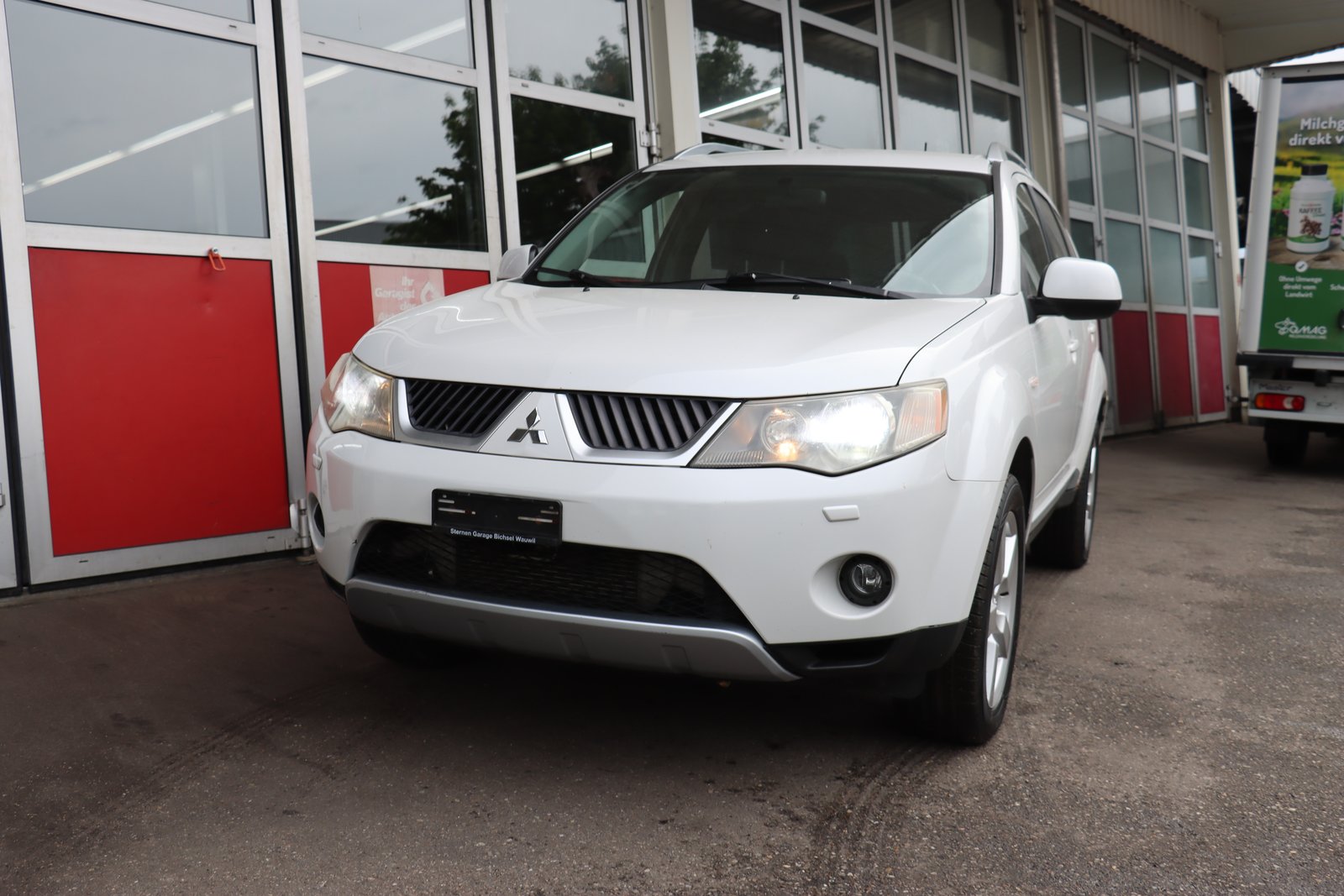 MITSUBISHI Outlander 2.0 DID Intense 4WD, Diesel, Second hand / Used, Manual - 2