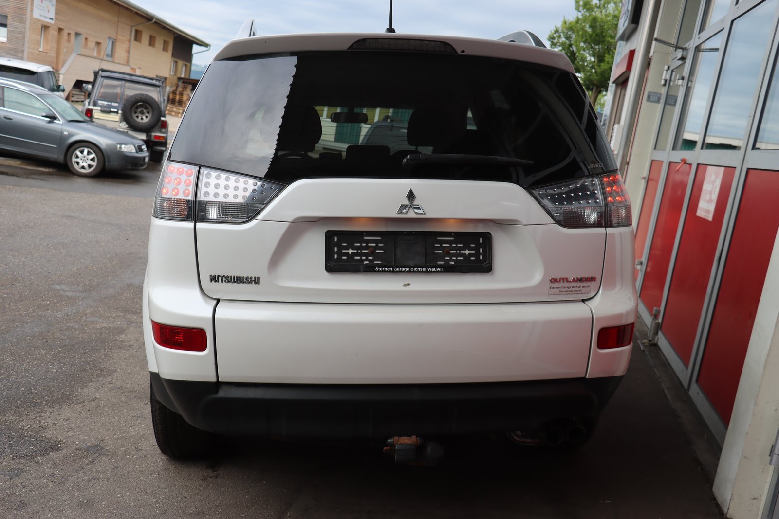 MITSUBISHI Outlander 2.0 DID Intense 4WD, Diesel, Second hand / Used, Manual - 7