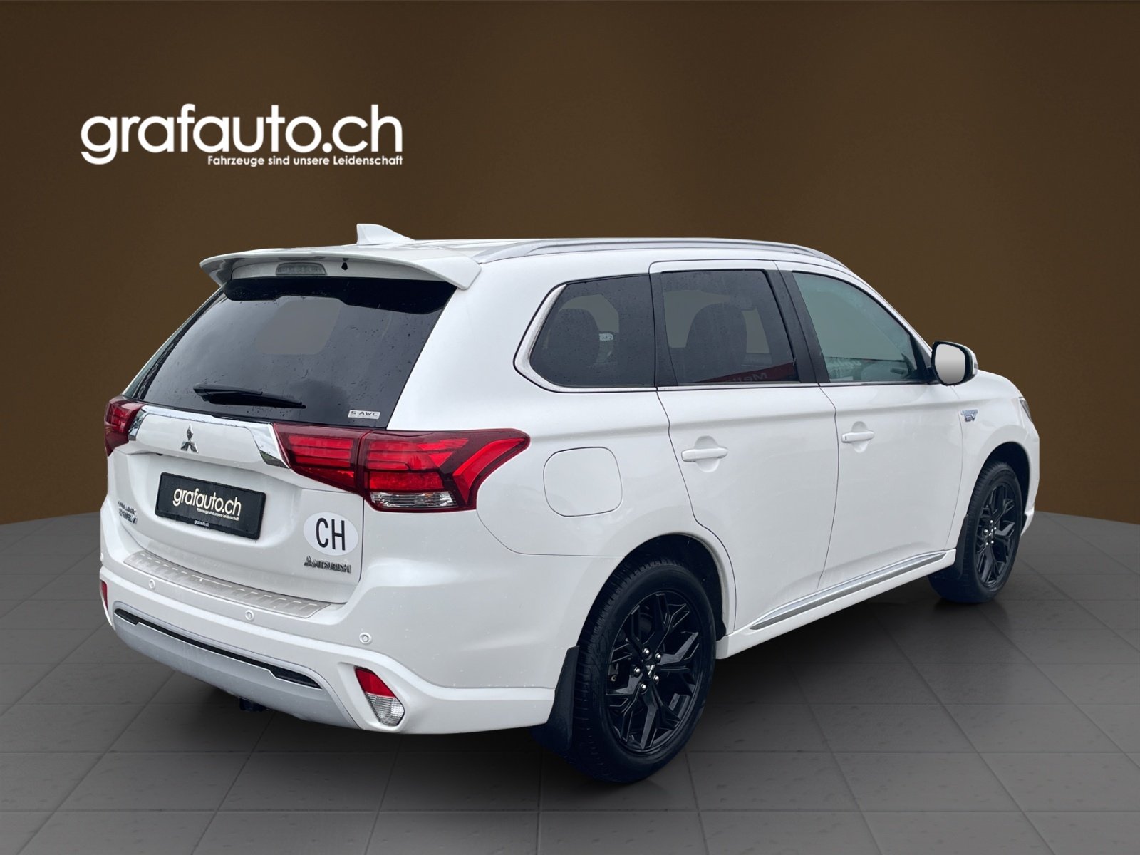 MITSUBISHI Outlander 2.4 PHEV Diamond, Plug-in-Hybrid Petrol/Electric, Second hand / Used, Automatic - 5