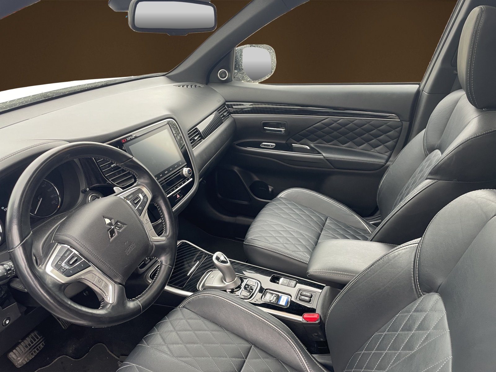 MITSUBISHI Outlander 2.4 PHEV Diamond, Plug-in-Hybrid Petrol/Electric, Second hand / Used, Automatic - 6