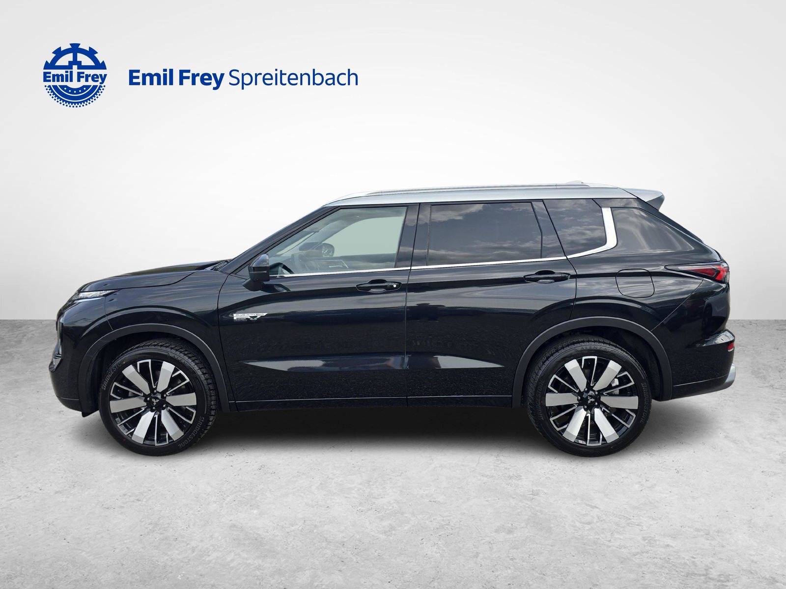 MITSUBISHI Outlander 2.4 PHEV Instyle 4x4 / ab 3,9% Leasing bei Abschlu, Plug-in-Hybrid Petrol/Electric, Second hand / Used, Automatic - 2