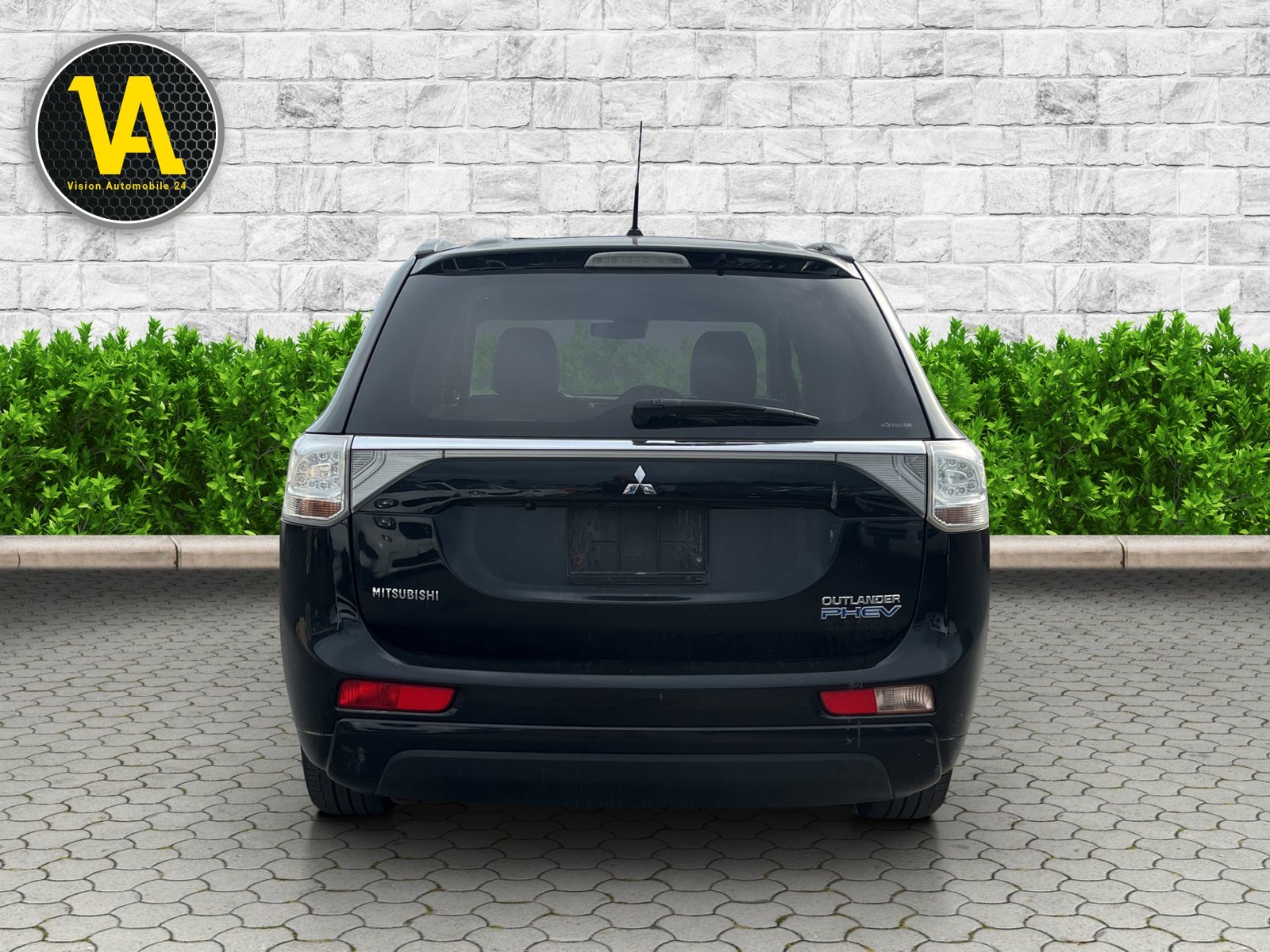 MITSUBISHI Outlander 2.0 PHEV Navigator eAssist, Hybride Rechargeable Essence/Électricité, Occasion / Utilisé, Automatique - 7