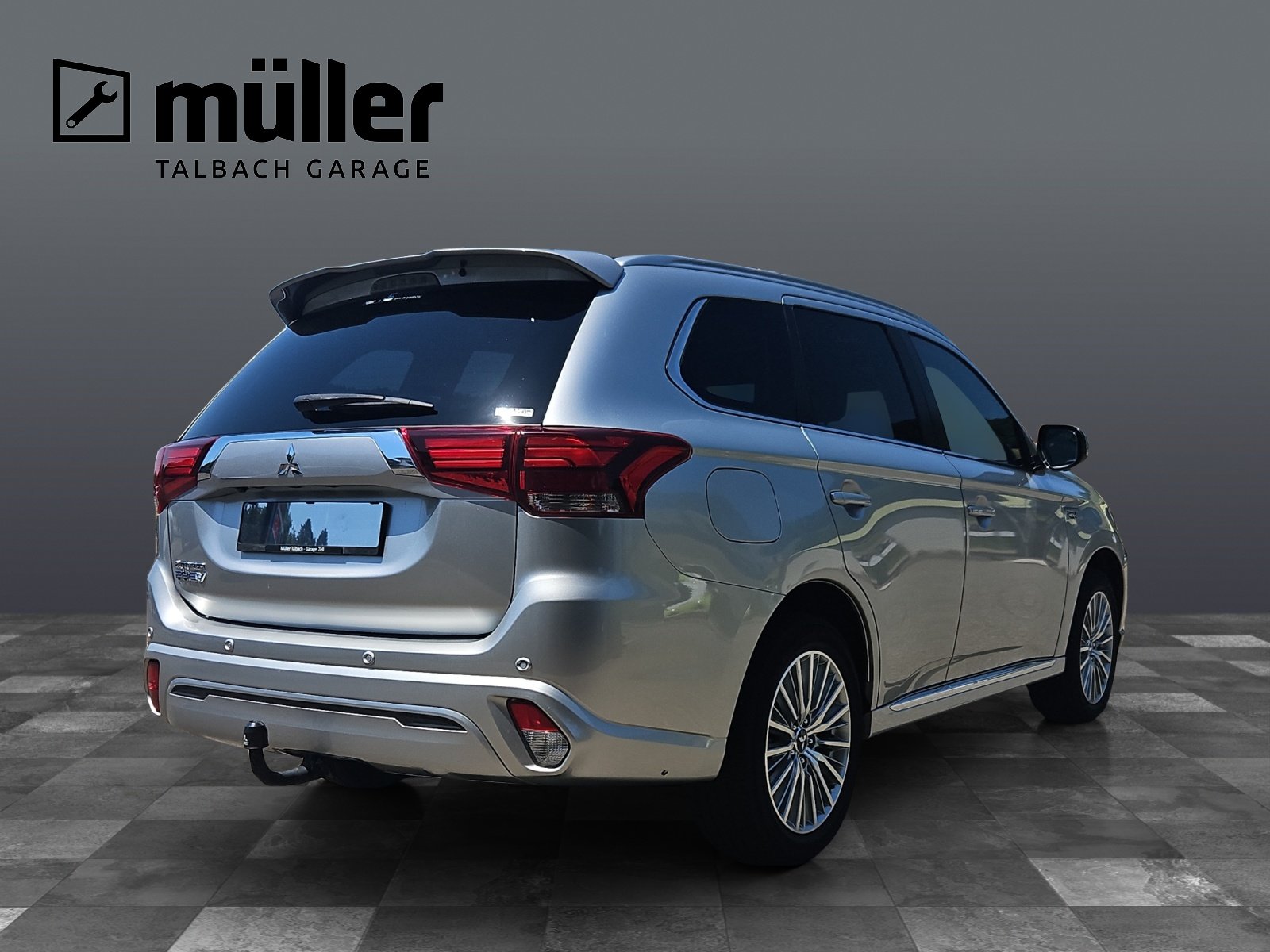 MITSUBISHI Outlander 2.4 PHEV Diamond 4WD Automat inkl. AHK, Plug-in-Hybrid Benzin/Elektro, Occasion / Gebraucht, Automatik - 4