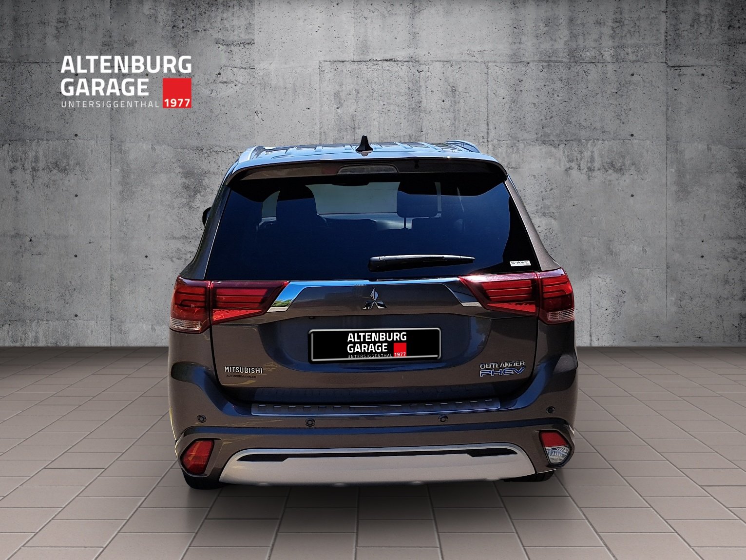 MITSUBISHI Outlander 2.4 PHEV Diamond, Plug-in-Hybrid Petrol/Electric, Second hand / Used, Automatic - 4