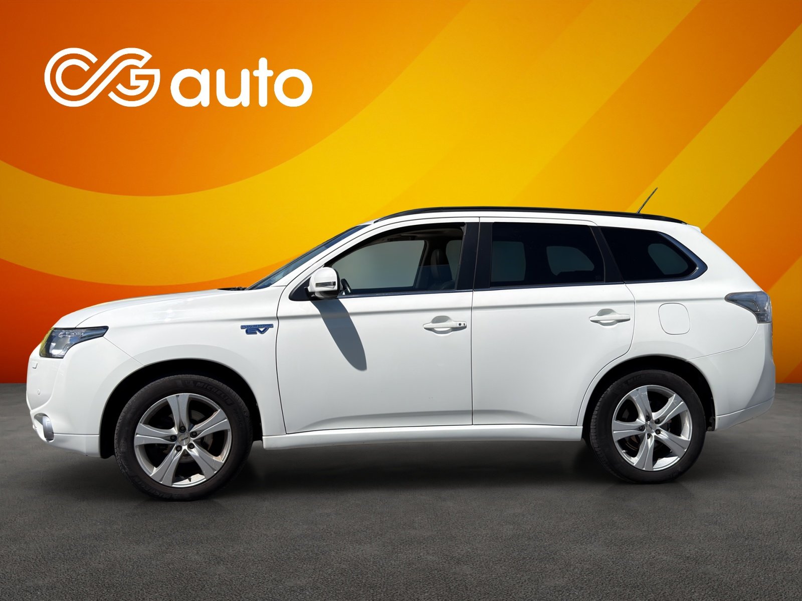 MITSUBISHI Outlander 2.0 PHEV Navigator eAssist, Plug-in-Hybrid Benzin/Elektro, Occasion / Gebraucht, Automatik - 4