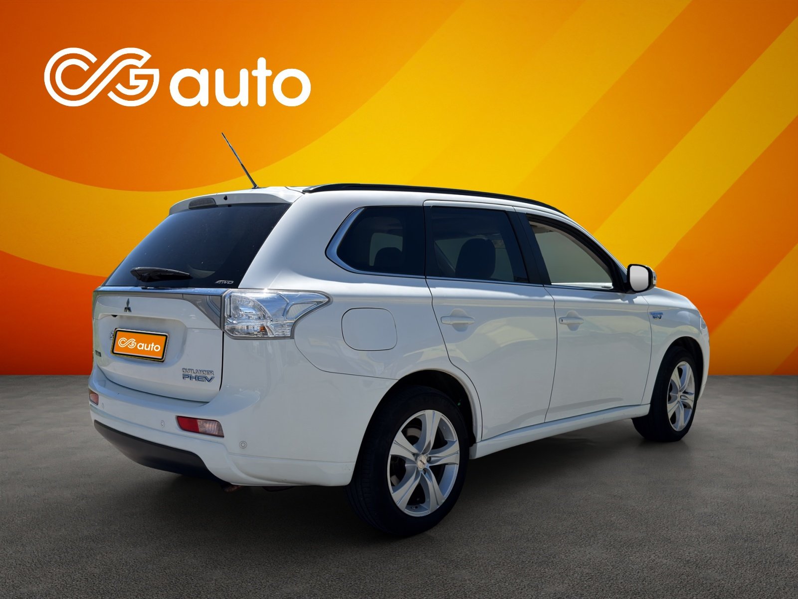 MITSUBISHI Outlander 2.0 PHEV Navigator eAssist, Plug-in-Hybrid Benzin/Elektro, Occasion / Gebraucht, Automatik - 7