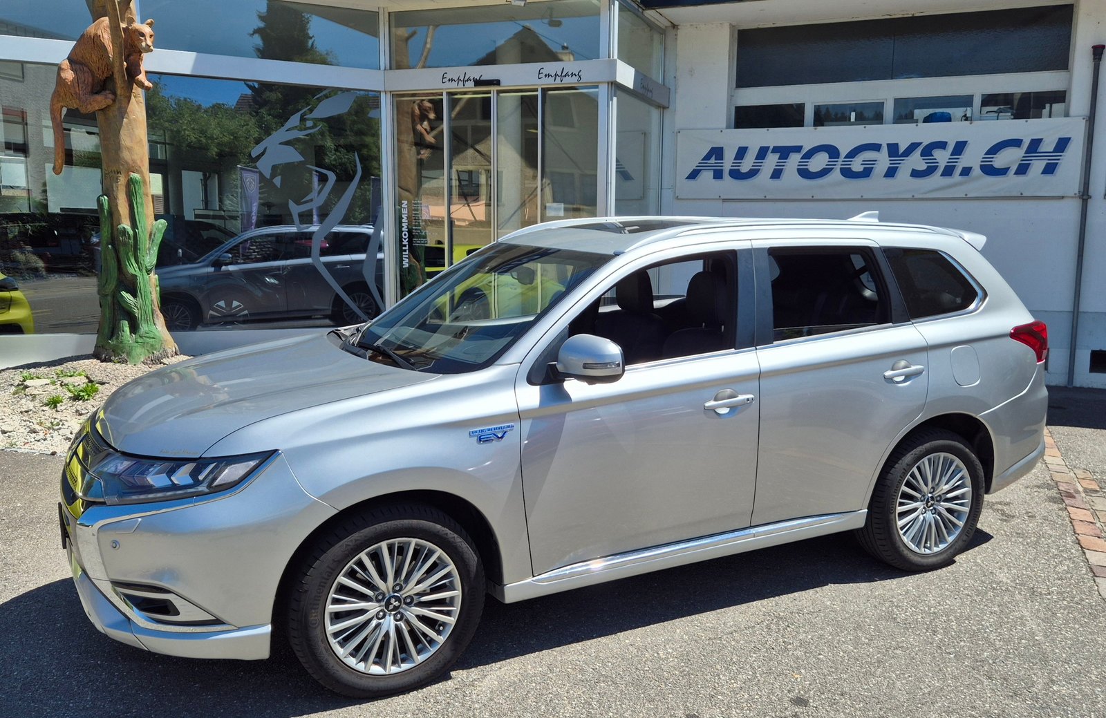 MITSUBISHI Outlander PHEV Diam. 4WD mit 1.5t AHK, Plug-in-Hybrid Benzin/Elektro, Occasion / Gebraucht, Automatik - 5