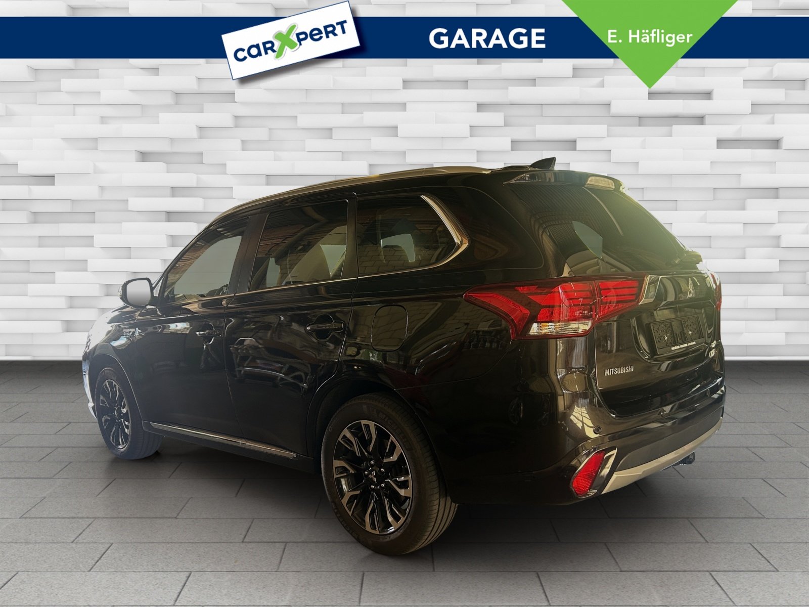MITSUBISHI Outlander 2.0 PHEV Value 4WD Automatic, Hybride Rechargeable Essence/Électricité, Occasion / Utilisé, Automatique - 5