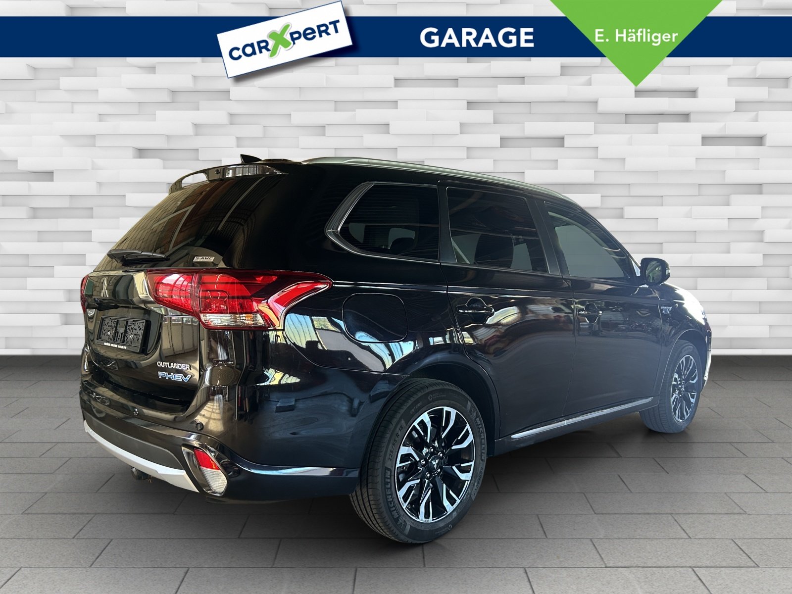 MITSUBISHI Outlander 2.0 PHEV Value 4WD Automatic, Hybride Rechargeable Essence/Électricité, Occasion / Utilisé, Automatique - 6