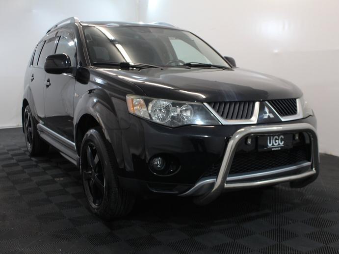 MITSUBISHI Outlander 2.4 MIVEC Invite CVT, Benzina, Occasioni / Usate, Automatico