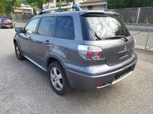 MITSUBISHI Outlander 2.4 16V Intense, Benzin, Occasion / Gebraucht, Automatik - 4