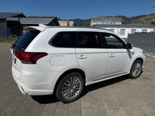 MITSUBISHI Outlander 2.4 PHEV Diamond+, Voll-Hybrid Benzin/Elektro, Occasion / Gebraucht, Automatik - 2