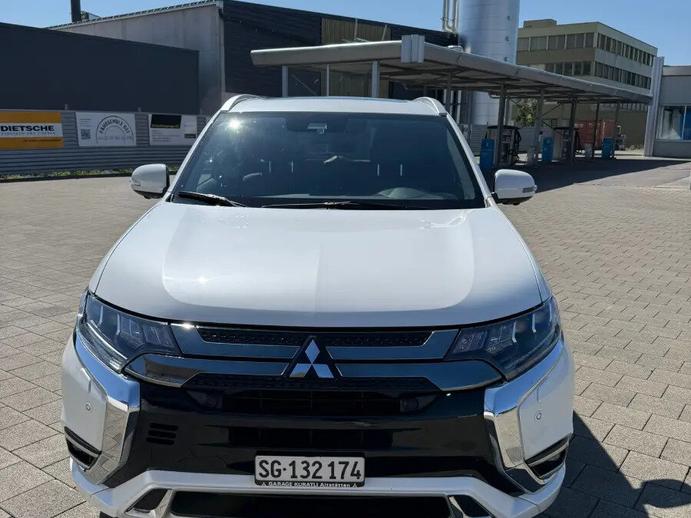 MITSUBISHI Outlander 2.4 PHEV Diamond+, Voll-Hybrid Benzin/Elektro, Occasion / Gebraucht, Automatik