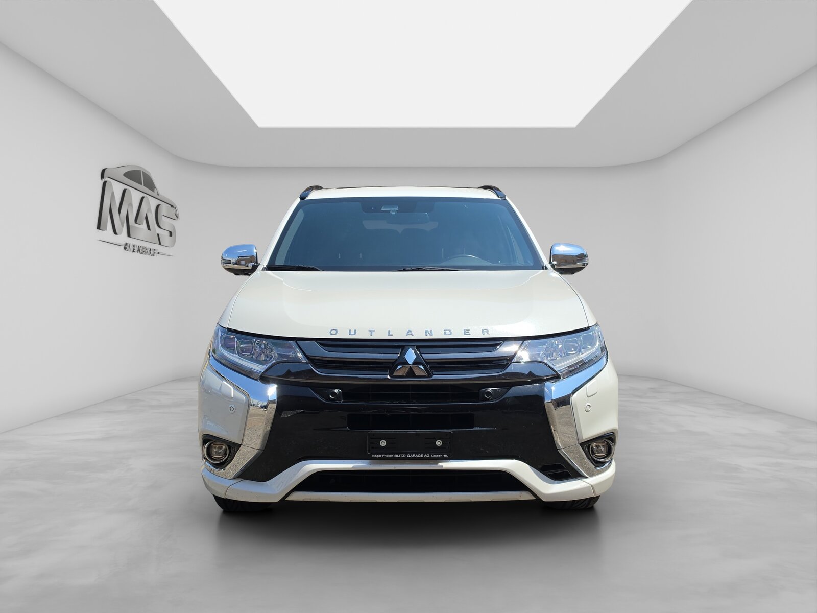 MITSUBISHI Outlander 2.0 PHEV Style Anniversary 4WD Automati, Plug-in-Hybrid Benzin/Elektro, Occasion / Gebraucht, Automatik - 2