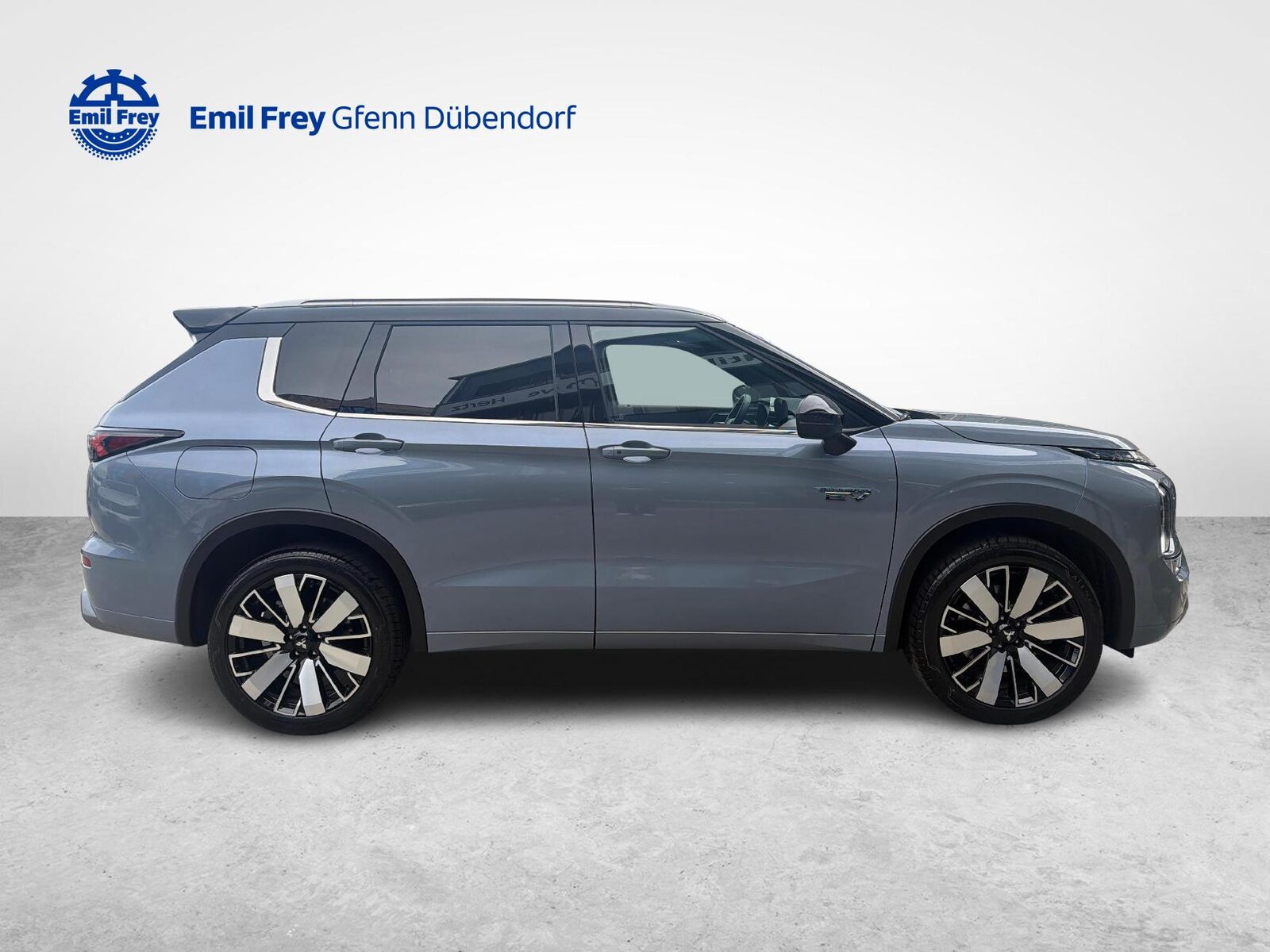 MITSUBISHI Outlander 2.4 PHEV Instyle+ 4x4, Plug-in-Hybrid Petrol/Electric, Second hand / Used, Automatic - 6