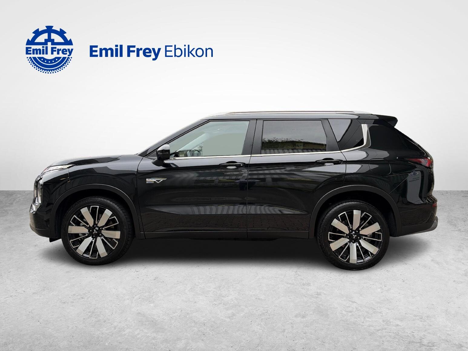 MITSUBISHI Outlander 2.4 PHEV Intense 4x4, Plug-in-Hybrid Petrol/Electric, Second hand / Used, Automatic - 2
