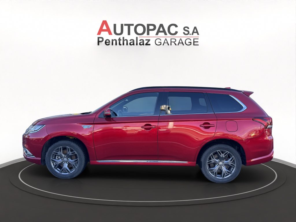 MITSUBISHI OUTLANDER 2.4 PHEV Diamond S-Edition, Plug-in-Hybrid Benzin/Elektro, Occasion / Gebraucht, Automatik - 3