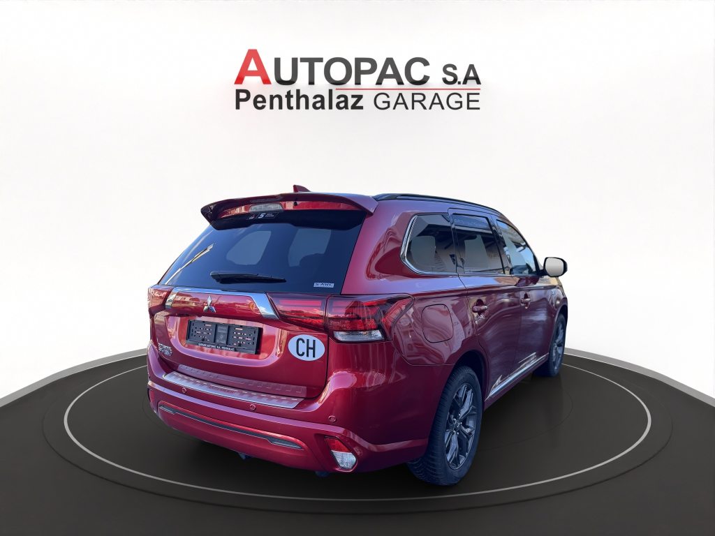 MITSUBISHI OUTLANDER 2.4 PHEV Diamond S-Edition, Plug-in-Hybrid Benzin/Elektro, Occasion / Gebraucht, Automatik - 6