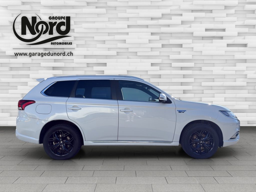 MITSUBISHI Outlander 2.4 PHEV Diamond, Plug-in-Hybrid Benzina/Elettrica, Occasioni / Usate, Automatico - 6