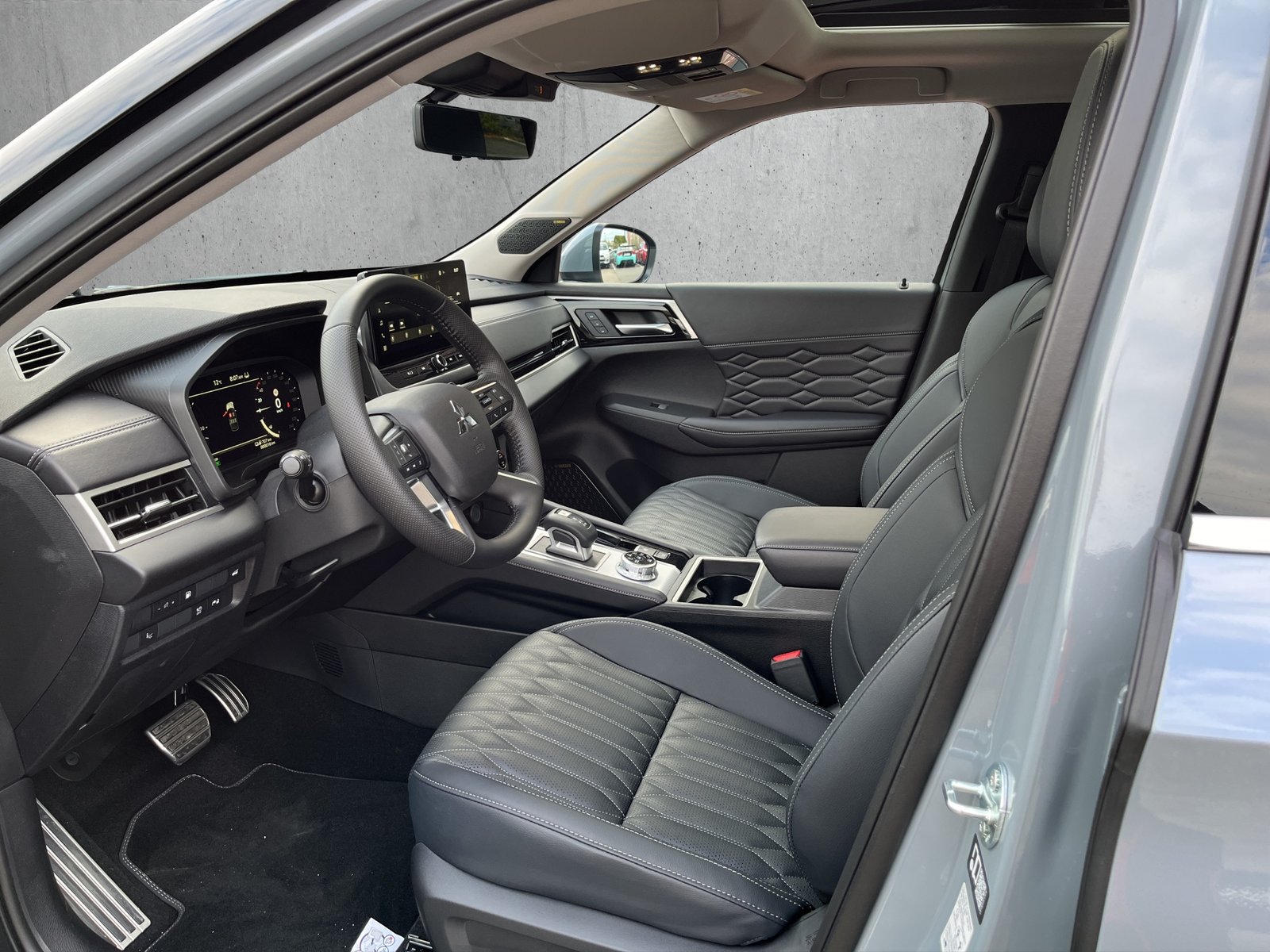 MITSUBISHI OUTLANDER 2.4 PHEV Instyle 4x4, Hybride Rechargeable Essence/Électricité, Voiture de démonstration, Automatique - 7