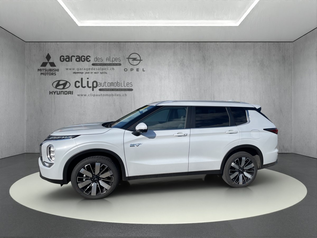 MITSUBISHI Outlander 2.4 PHEV Intense 4x4, Plug-in-Hybrid Benzin/Elektro, Vorführwagen, Automatik - 3