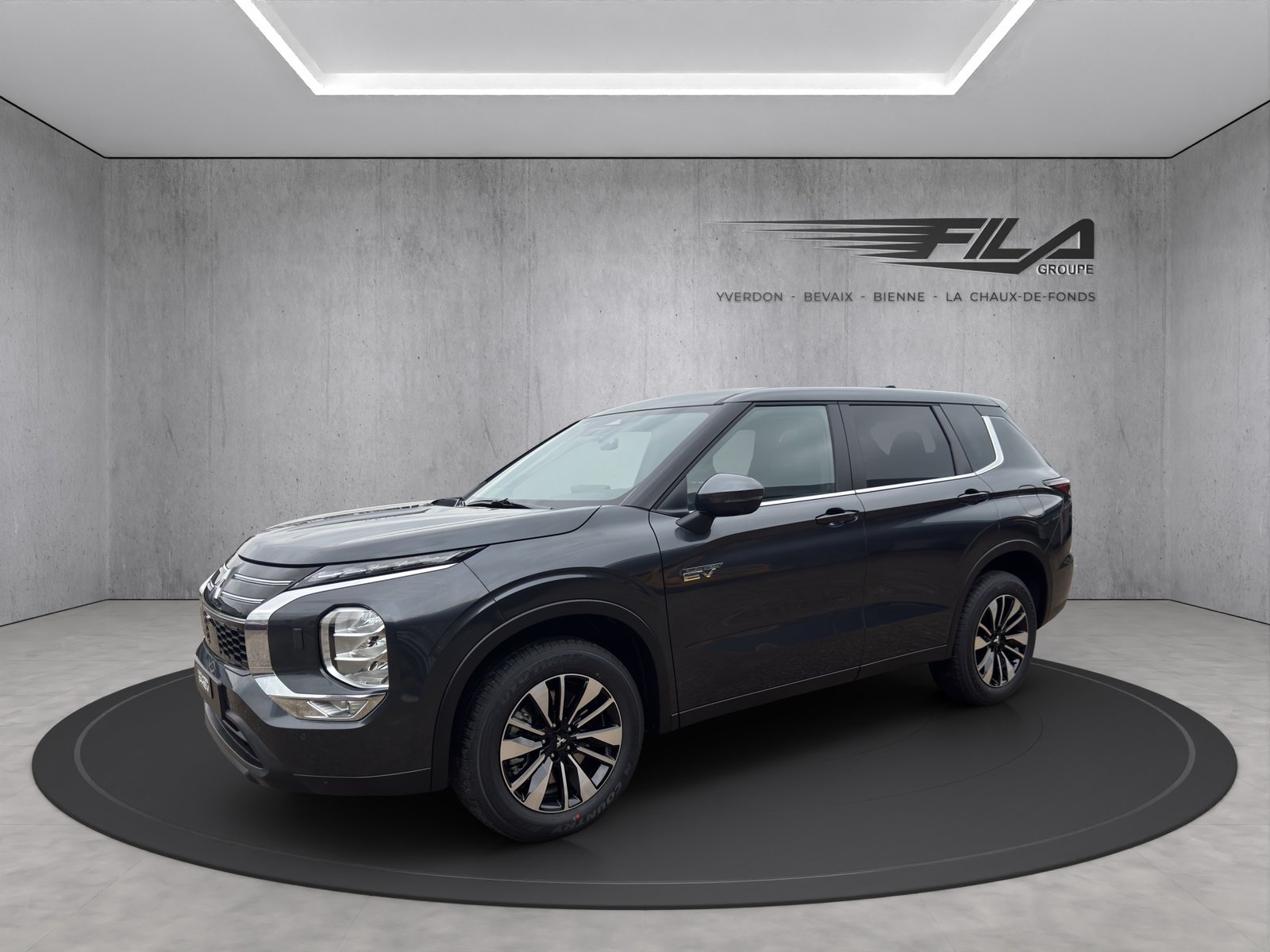 MITSUBISHI OUTLANDER 2.4 PHEV Invite 4x4