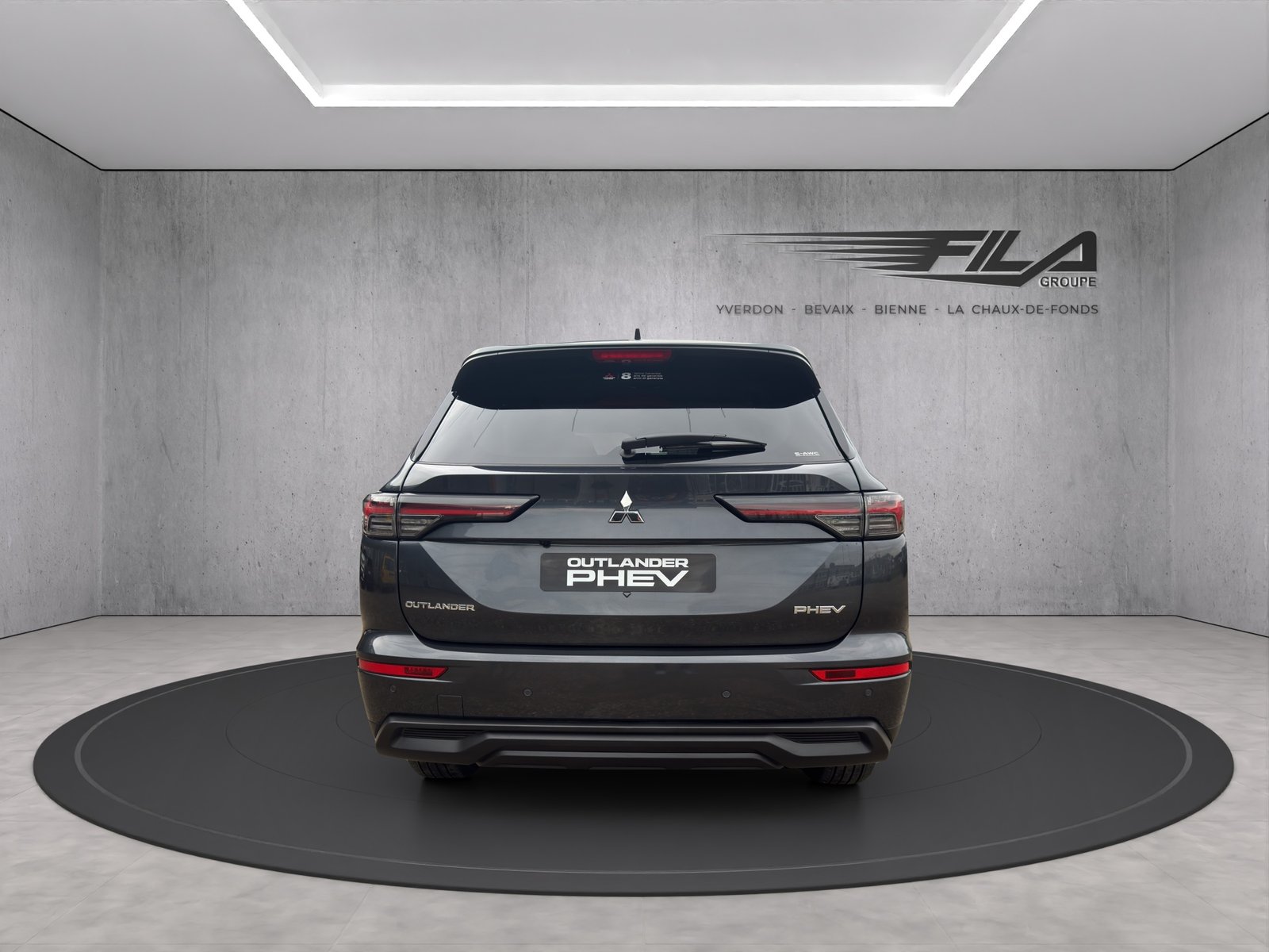 MITSUBISHI OUTLANDER 2.4 PHEV Invite 4x4, Hybride Rechargeable Essence/Électricité, Voiture de démonstration, Automatique - 4