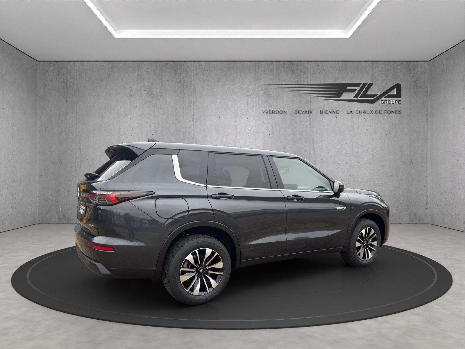 MITSUBISHI OUTLANDER 2.4 PHEV Invite 4x4, Hybride Rechargeable Essence/Électricité, Voiture de démonstration, Automatique - 5