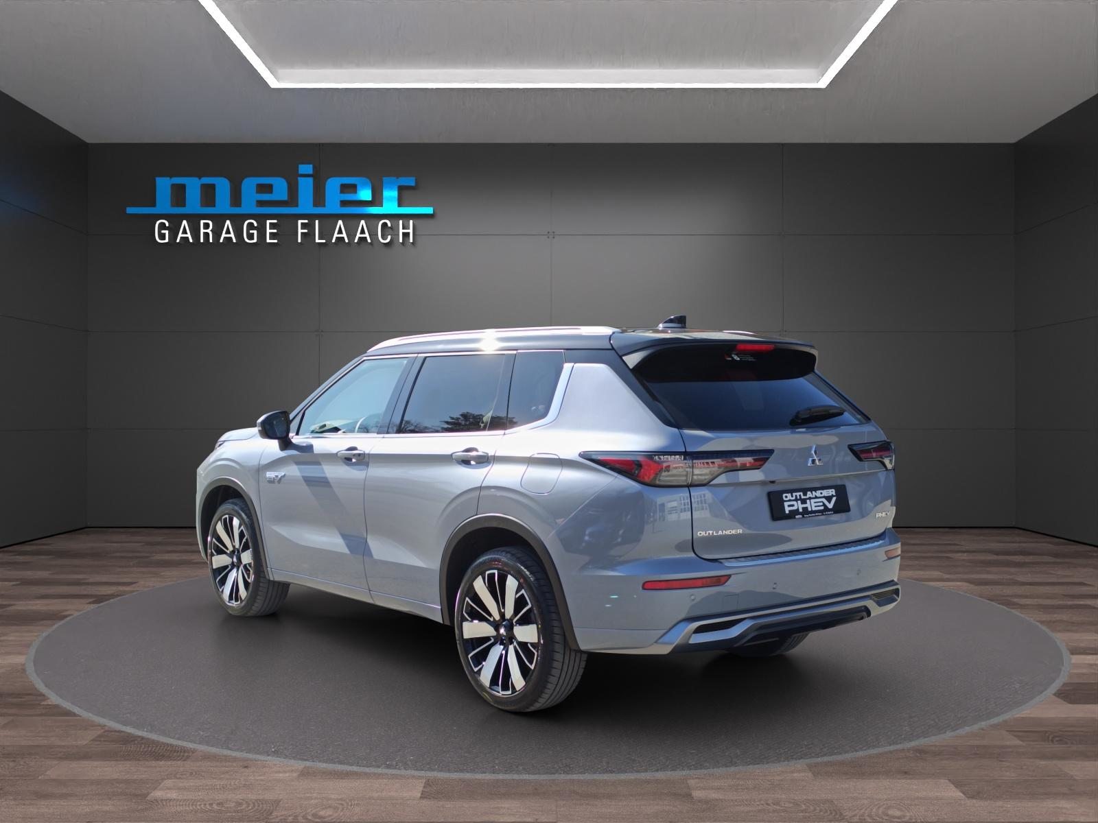 MITSUBISHI Outlander 2.4 PHEV Instyle 4x4, Plug-in-Hybrid Petrol/Electric, Ex-demonstrator, Automatic - 3