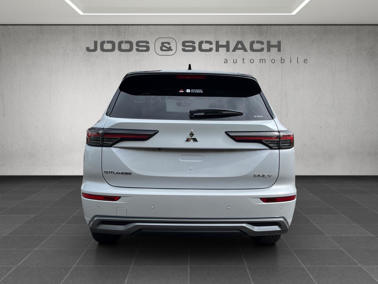 MITSUBISHI Outlander 2.4 PHEV Instyle 4x4, Plug-in-Hybrid Benzina/Elettrica, Auto dimostrativa, Automatico - 7