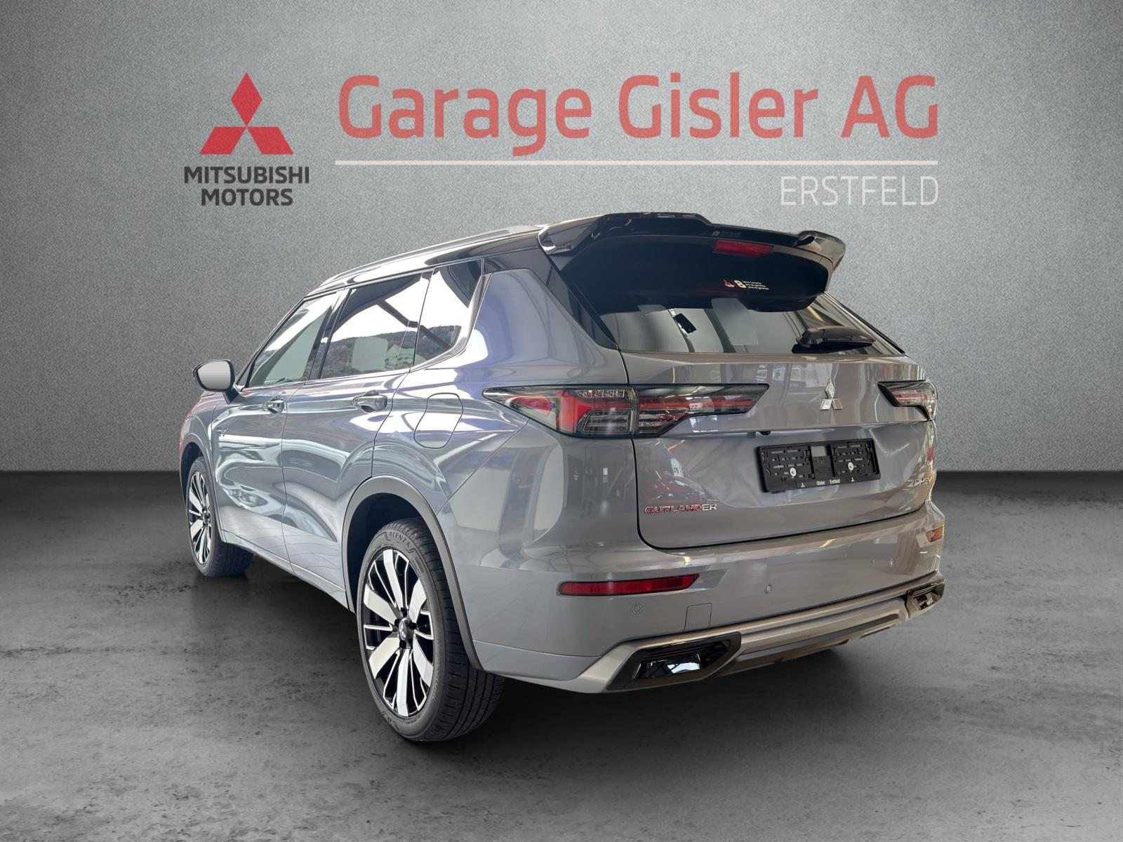 MITSUBISHI Outlander 2.4 PHEV Instyle Blackline 4x4, Hybride Rechargeable Essence/Électricité, Voiture de démonstration, Automatique - 4