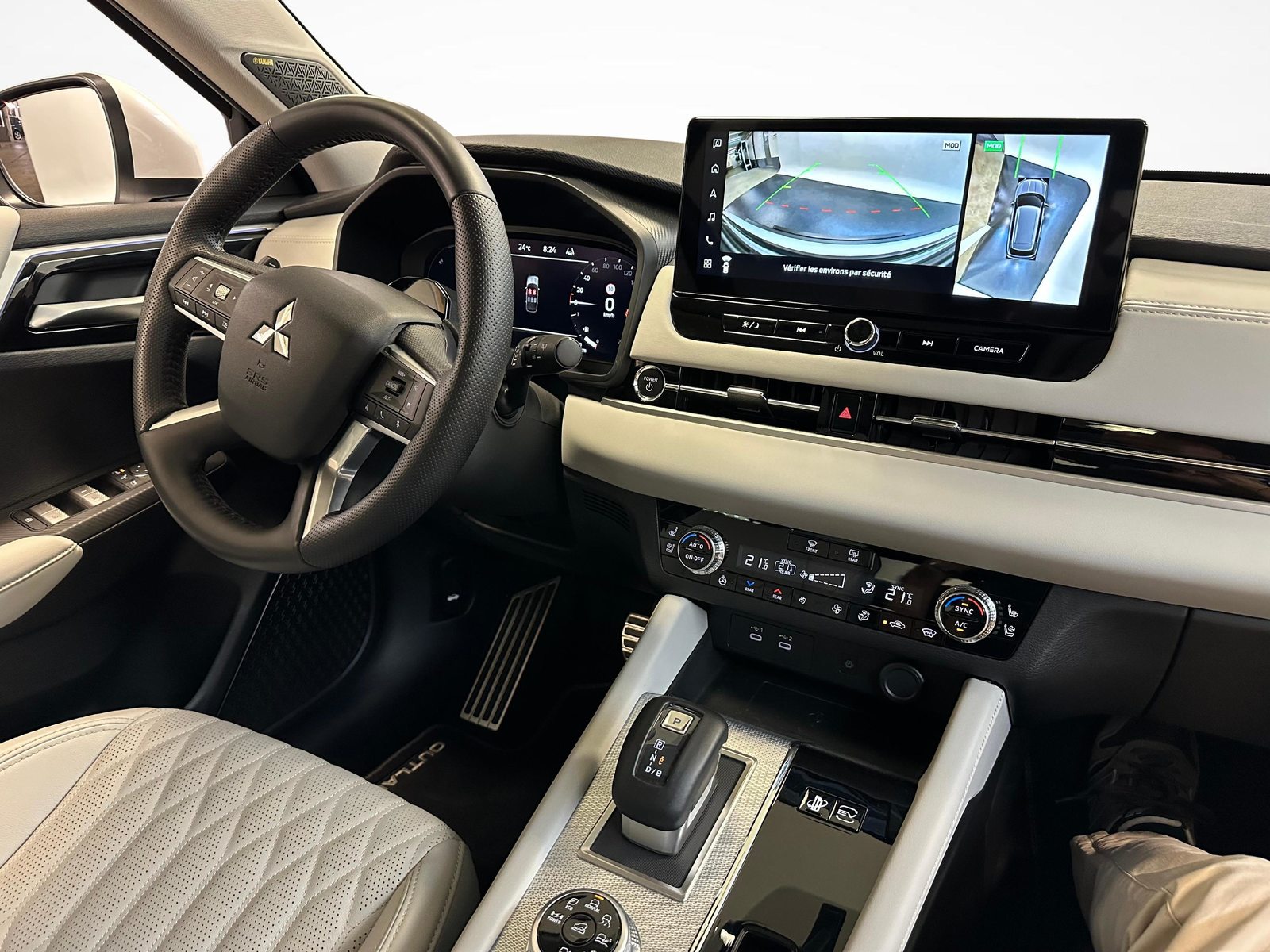 MITSUBISHI Outlander 2.4 PHEV Instyle 4x4, Plug-in-Hybrid Benzina/Elettrica, Auto dimostrativa, Automatico - 6