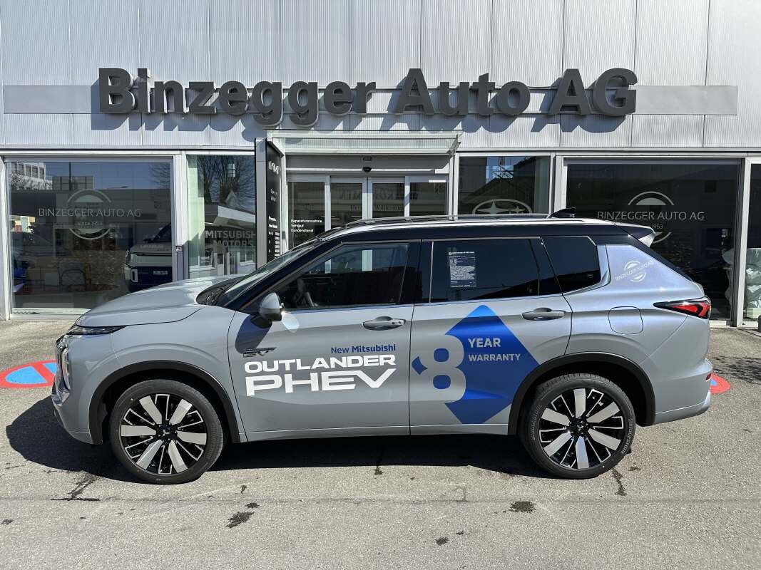 MITSUBISHI Outlander 2.4 PHEV Instyle 4x4, Plug-in-Hybrid Benzin/Elektro, Vorführwagen, Automatik - 3