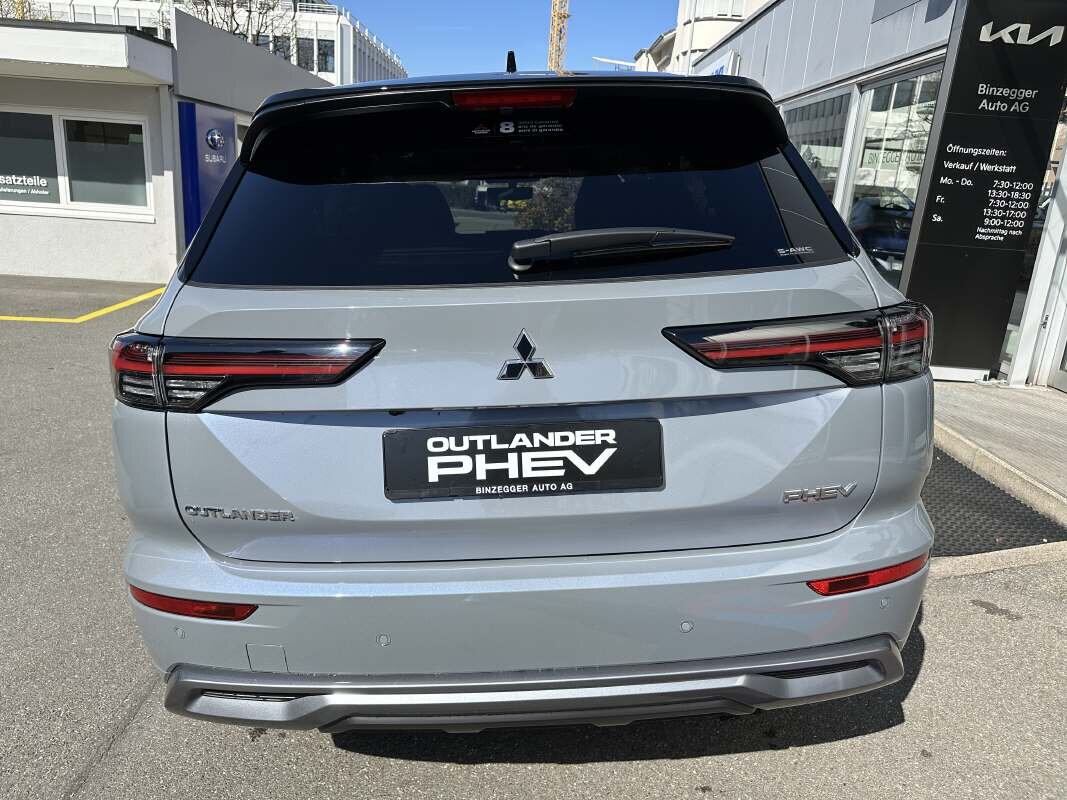 MITSUBISHI Outlander 2.4 PHEV Instyle 4x4, Plug-in-Hybrid Benzin/Elektro, Vorführwagen, Automatik - 5