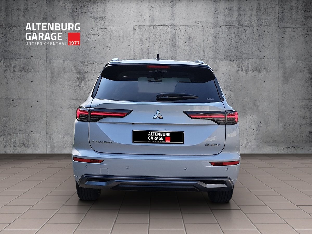 MITSUBISHI Outlander 2.4 PHEV Instyle 4x4, Plug-in-Hybrid Petrol/Electric, New car, Automatic - 4