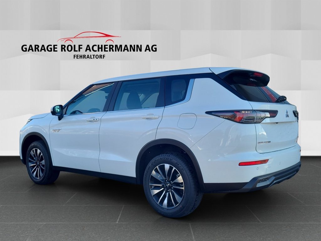 MITSUBISHI Outlander 2.4 PHEV Inform 4x4, Plug-in-Hybrid Benzina/Elettrica, Auto nuove, Automatico - 4