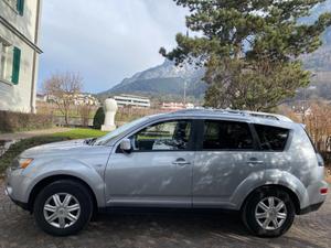 MITSUBISHI Outlander 2.0 DID Instyle 4WD