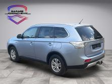 MITSUBISHI Outlander 2.0 PHEV Intense, Plug-in-Hybrid Petrol/Electric, Second hand / Used, Automatic - 3