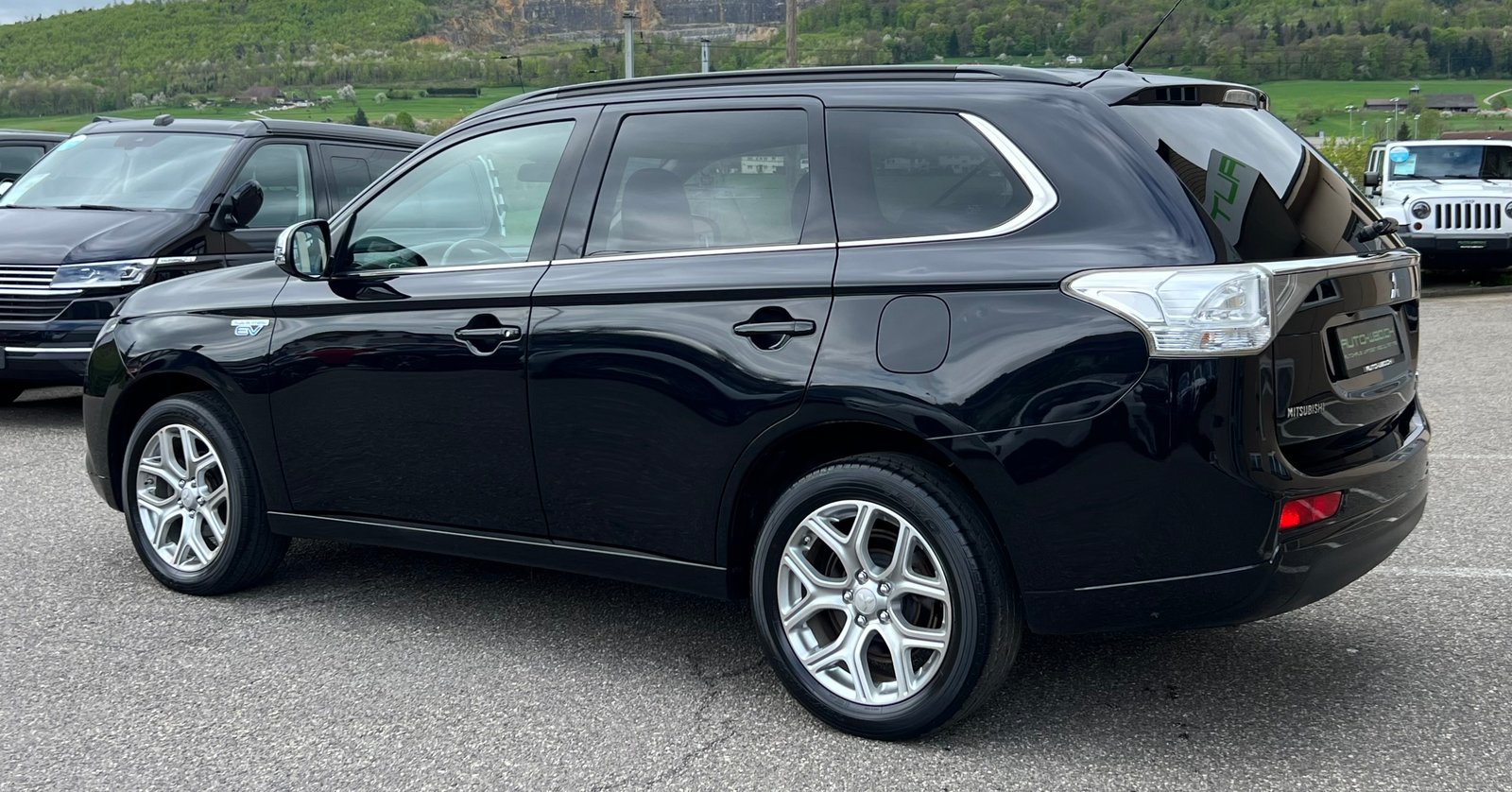 MITSUBISHI Outlander 2.0 PHEV Intense, Plug-in-Hybrid Petrol/Electric, Second hand / Used, Automatic - 6