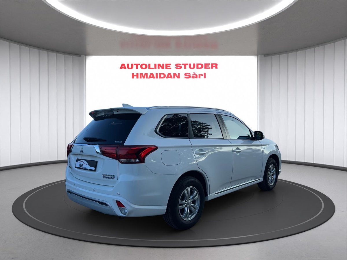 MITSUBISHI Outlander 2.4 PHEV Diamond 4WD Automatic, Plug-in-Hybrid Petrol/Electric, Second hand / Used, Automatic - 4