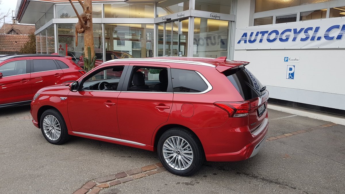 MITSUBISHI Outlander PHEV S-Edition, Plug-in-Hybrid Benzina/Elettrica, Occasioni / Usate, Automatico - 2