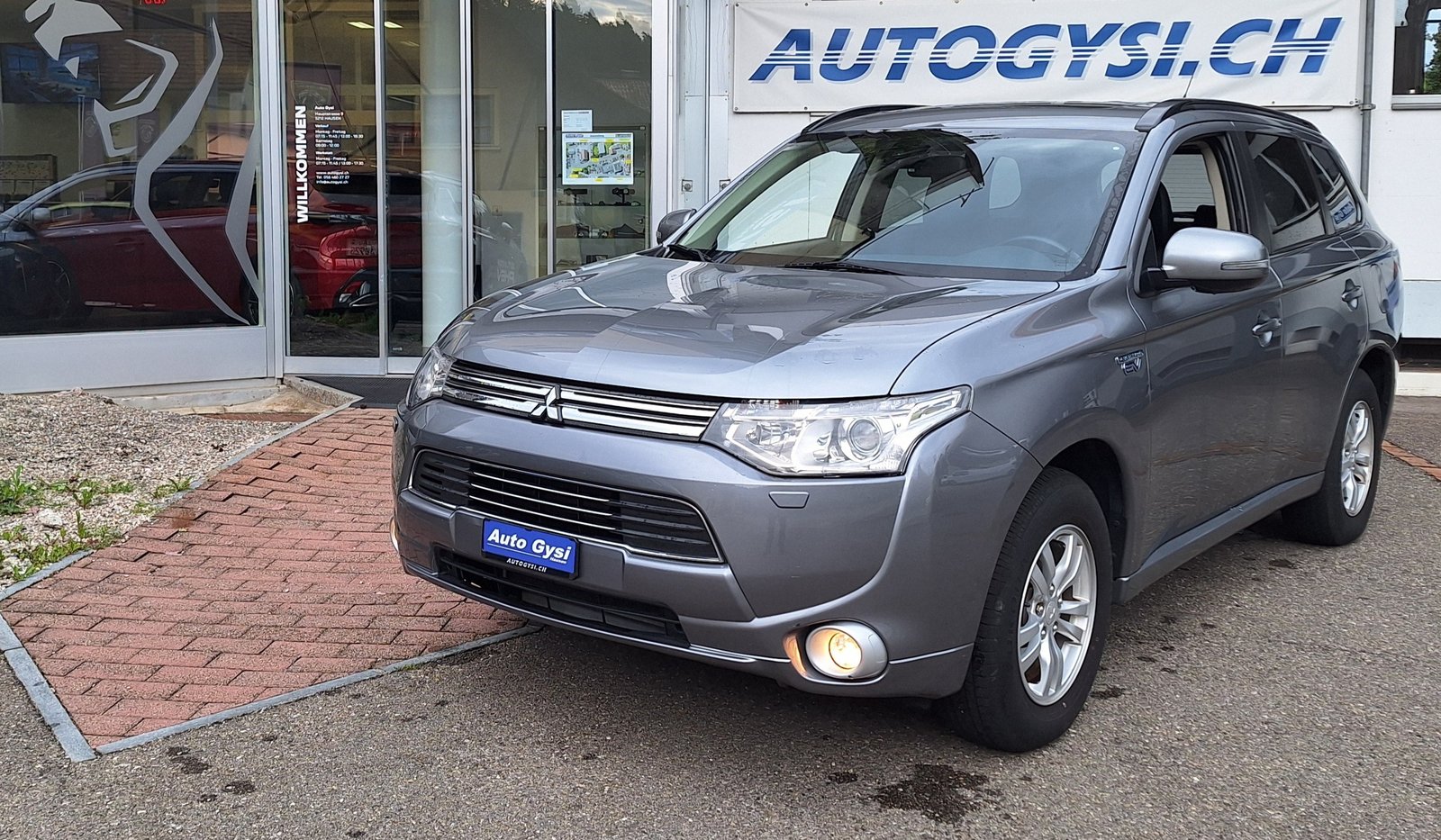 MITSUBISHI Outlander 2.0PHEV Instyle / Schiebedach, Plug-in-Hybrid Benzina/Elettrica, Occasioni / Usate, Automatico