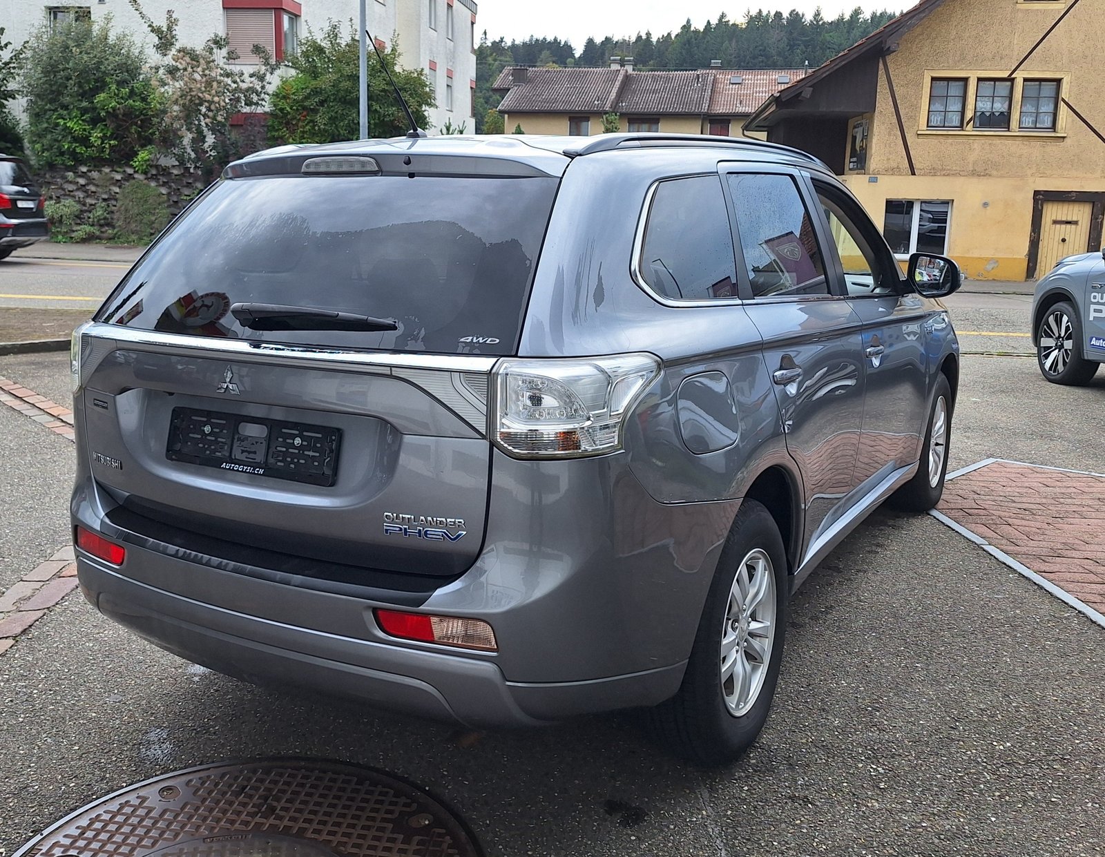 MITSUBISHI Outlander 2.0PHEV Instyle / Schiebedach, Plug-in-Hybrid Benzina/Elettrica, Occasioni / Usate, Automatico - 3