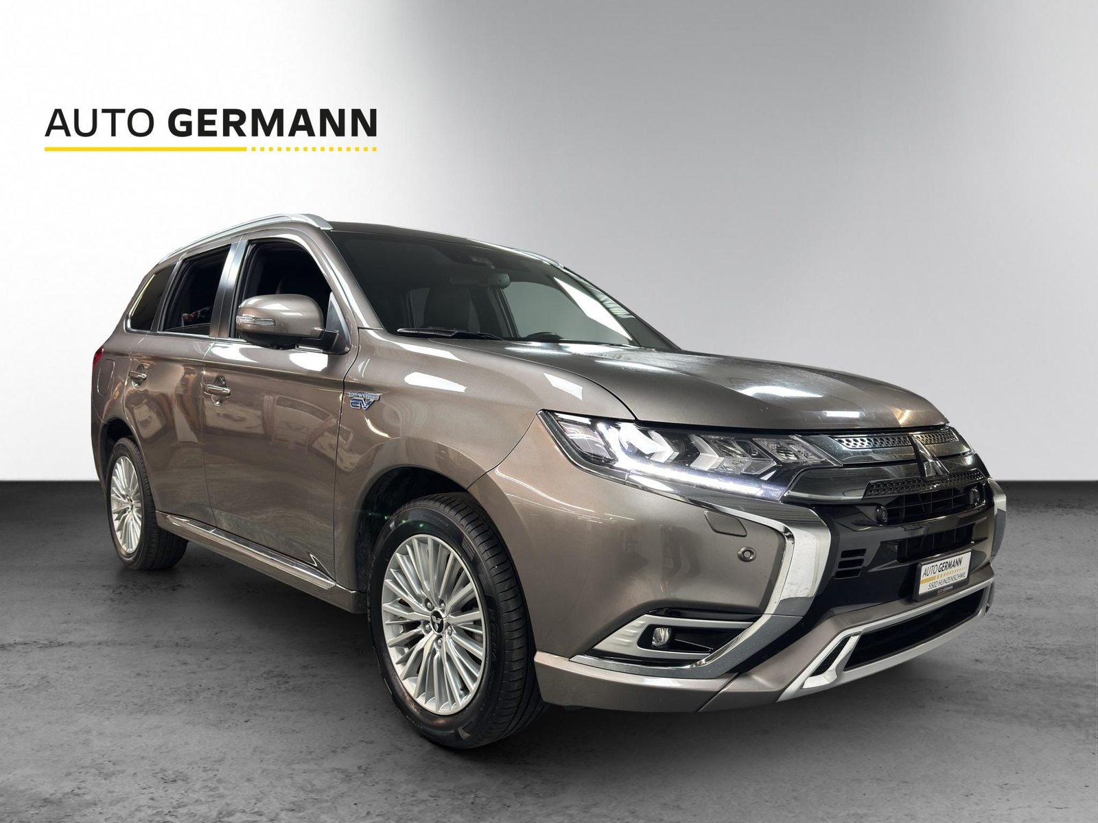 MITSUBISHI Outlander 2.4 PHEV Diamond 4x4, Plug-in-Hybrid Benzina/Elettrica, Occasioni / Usate, Automatico - 5