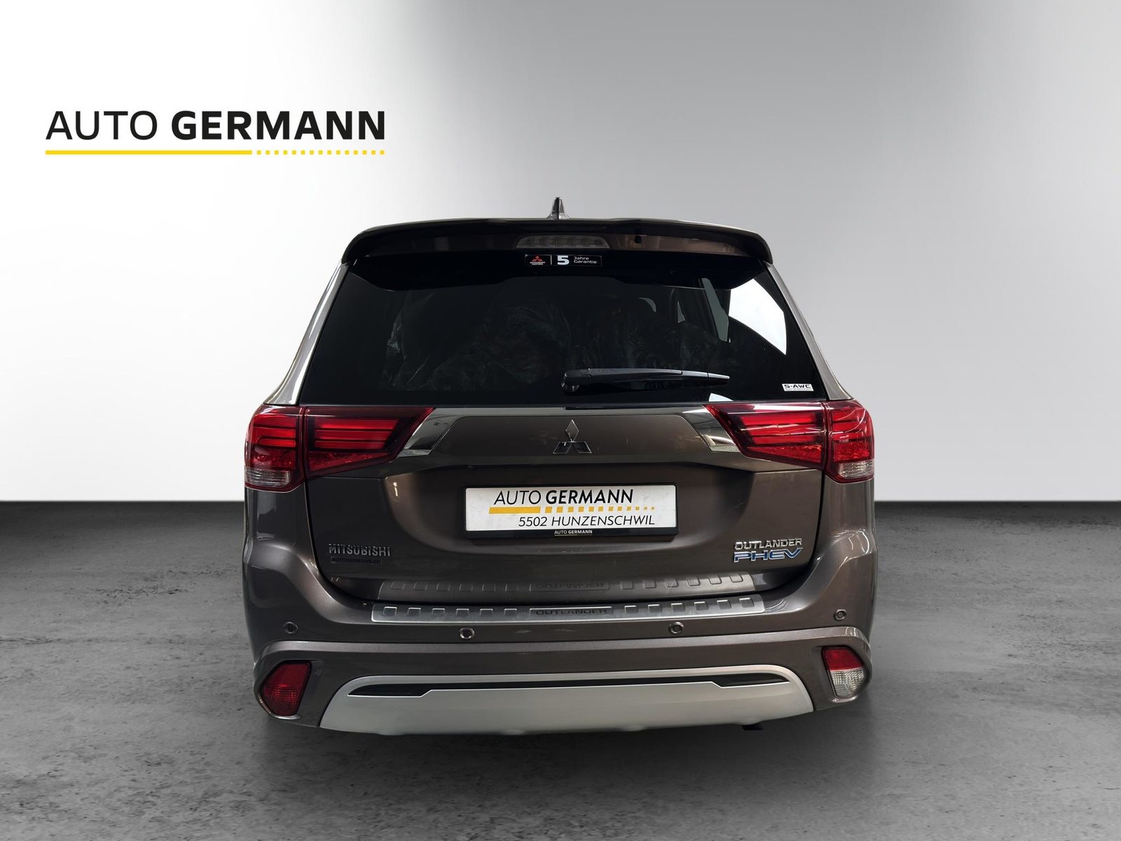 MITSUBISHI Outlander 2.4 PHEV Diamond 4x4, Plug-in-Hybrid Benzina/Elettrica, Occasioni / Usate, Automatico - 7